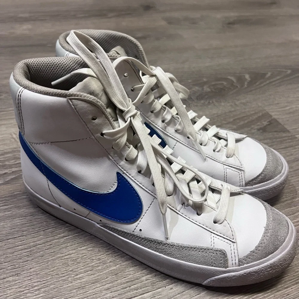 Nike Kids' Grade School Blazer Mid '77 Shoes 7Y